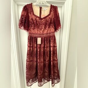 Ivy City Co Burgundy Lace Women’s Dress